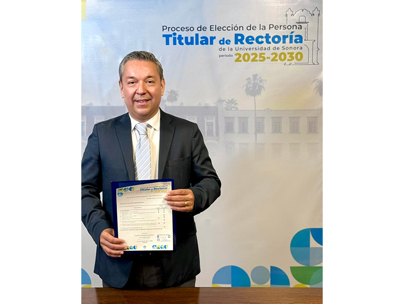SE REGISTRA AARON AURELIO GRAGEDA BUSTAMANTE COMO ASPIRANTE AL CARGO DE RECTOR